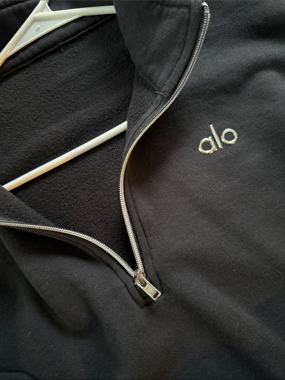 ALO Yoga Womens Accolade 1/4 zip pullover, color-anthracite - Picture 2 of 3